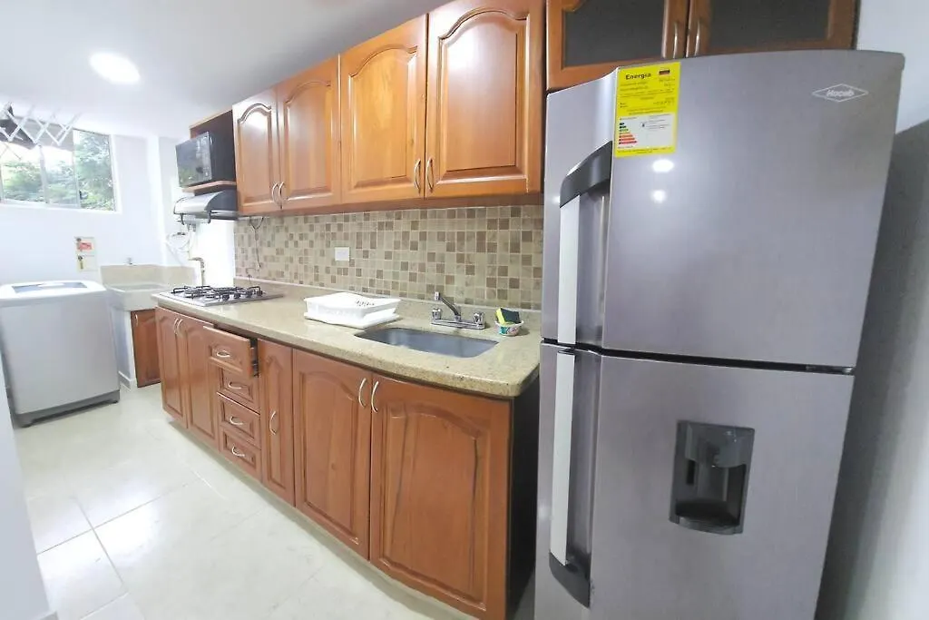 Daire Apartamento Full En Medellin, Loma De Los Bernal, Reservas Con Dcto Solo Por Pc No Por Movil